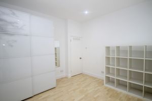 Photo 5- click for photo gallery